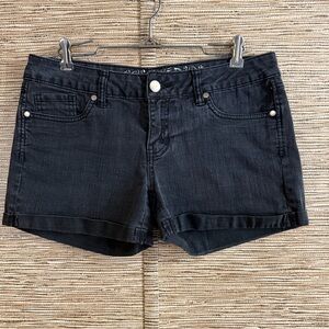 Express Jeans Denim Shorts Cuffed Faded Black Low Rise Women Size 8